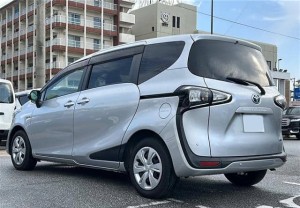 Toyota Sienta