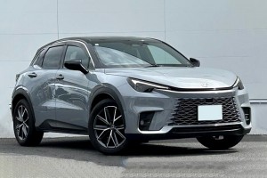 Lexus LBX