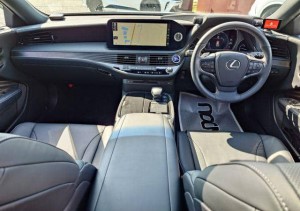 Lexus LS500h