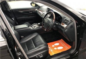 Lexus LS600hL