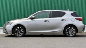 Lexus CT200h