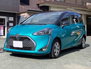 Toyota Sienta