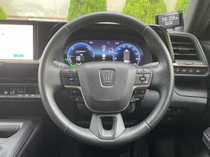 Toyota Crown Crossover