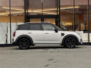 MINI Crossover