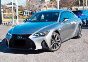 Lexus IS350