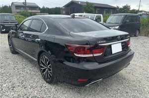 Lexus LS600h