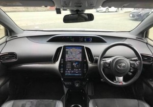 Toyota Prius PHV