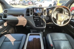 Toyota GranAce