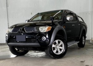 Mitsubishi Triton