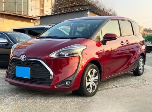 Toyota Sienta