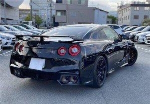 Nissan GT-R