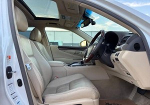 Lexus LS600h