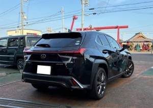 Lexus UX200