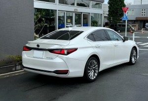 Lexus ES300h