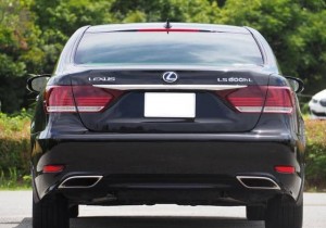 Lexus LS600hL