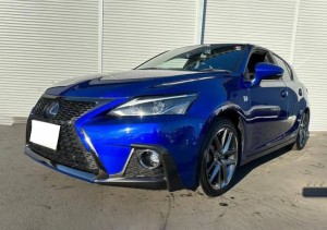 Lexus CT200h