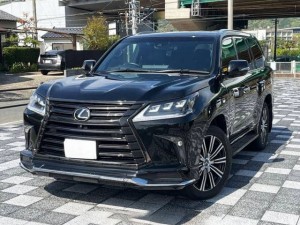 Lexus LX570