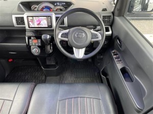 Toyota Pixis Mega