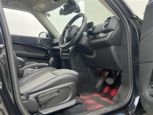 MINI Crossover