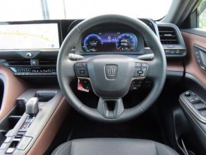 Toyota Crown Crossover