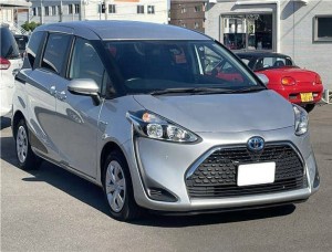 Toyota Sienta