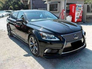 Lexus LS600hL