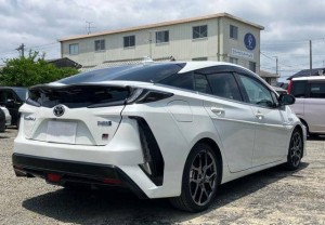 Toyota Prius PHV