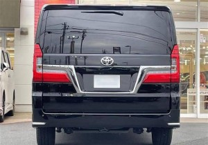Toyota GranAce
