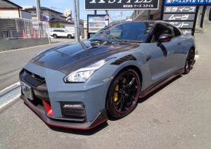 Nissan GT-R