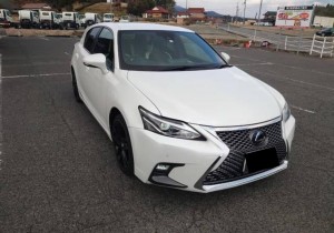 Lexus CT200h