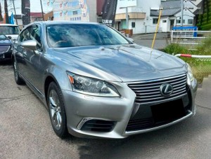 Lexus LS600hL