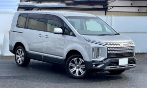 Mitsubishi Delica D:5