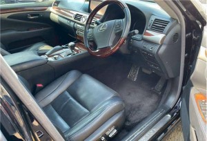 Lexus LS600h
