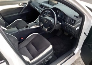 Lexus CT200h