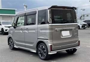 Suzuki Spacia