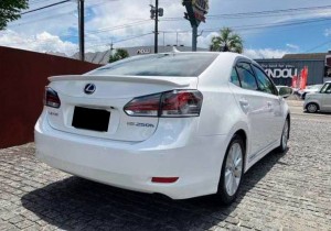 Lexus HS250h