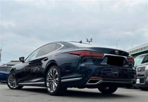 Lexus LS500