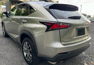 Lexus NX200t