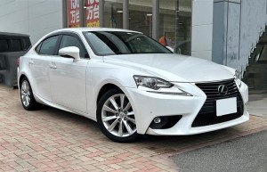 Lexus IS200t