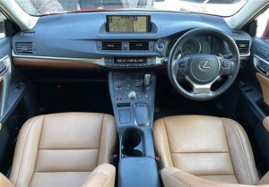 Lexus CT200h
