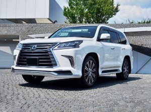 Lexus LX570