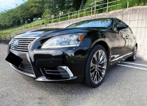 Lexus LS600hL
