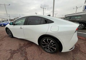 Toyota Prius PHV