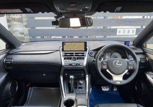 Lexus NX300h
