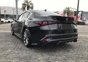Lexus IS300h