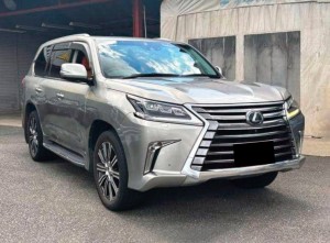 Lexus LX570