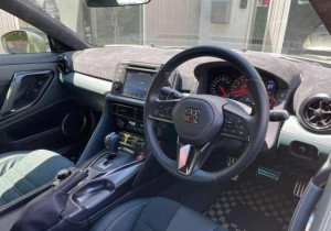 Nissan GT-R