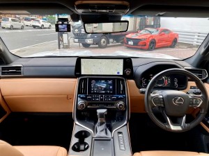 Lexus LX600