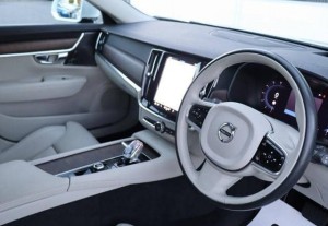 Volvo V90