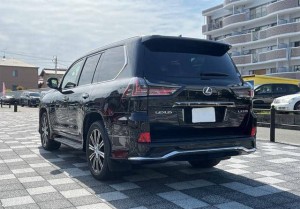 Lexus LX570